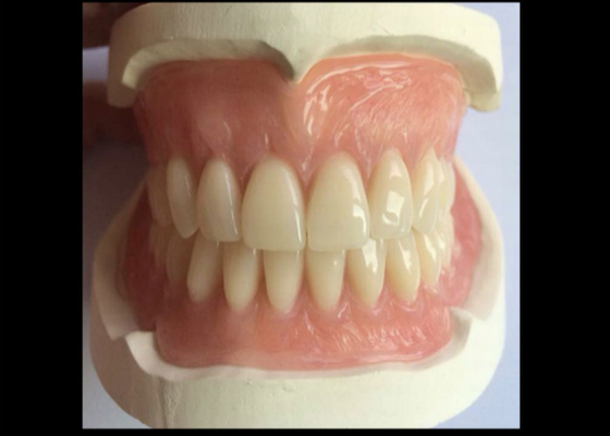 Cad-CAM de Rubber 3D Gedrukte Kronen zijn Gemakkelijk te handhaven en te passen
